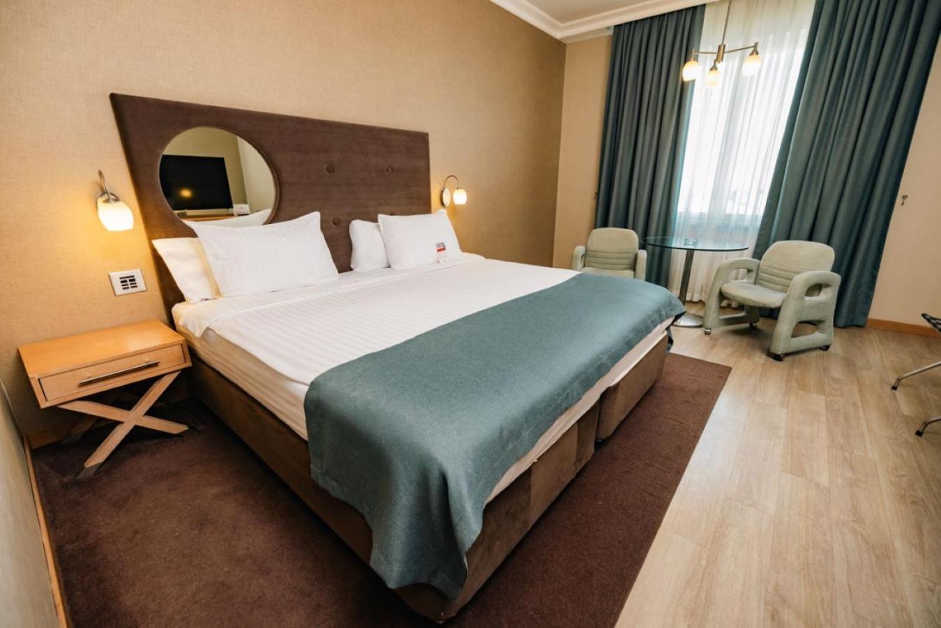 Otel Wow Airport