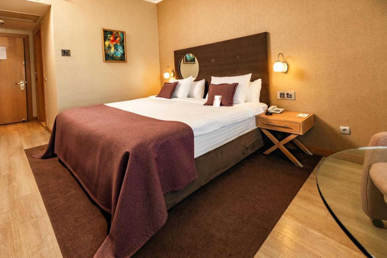 Wow Airport Otel