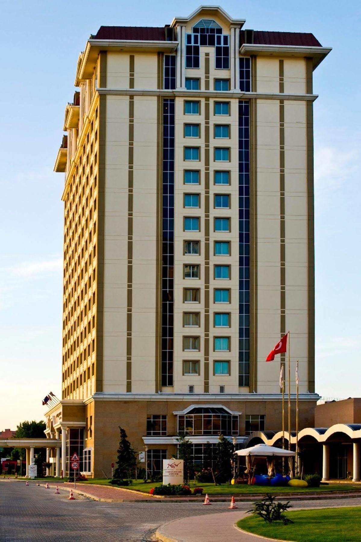 Wow Airport Otel