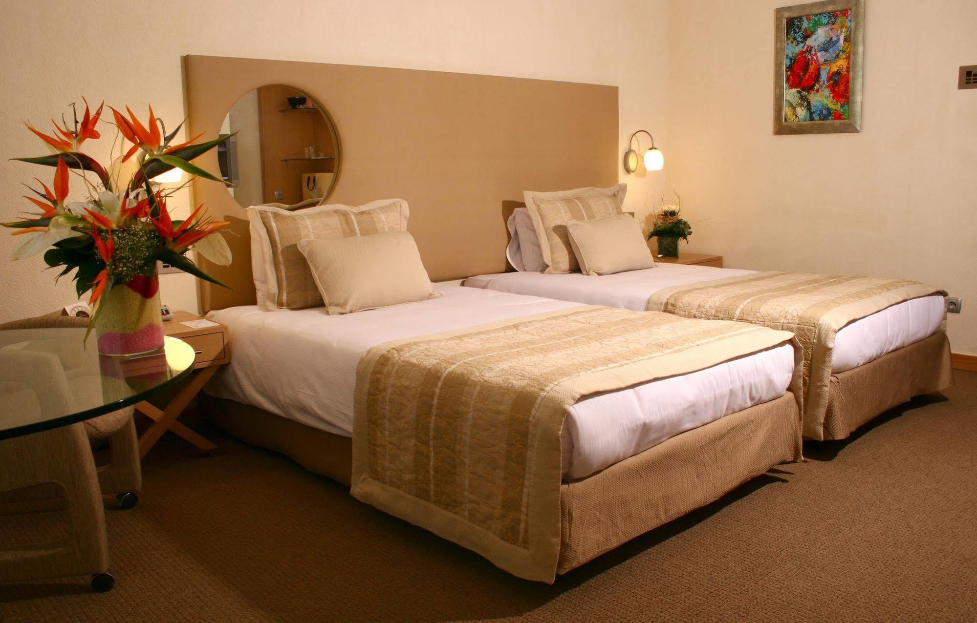 Otel Wow Airport