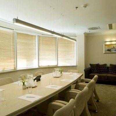 Otel Wow Airport 4*